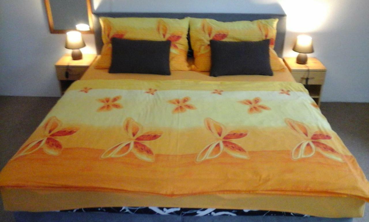 Modry Dum Apartment Horni Marsov Luaran gambar